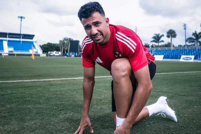 خماسي الأهلي الجديد يرتدي القميص الأحمر في مواجهة باتشوكا