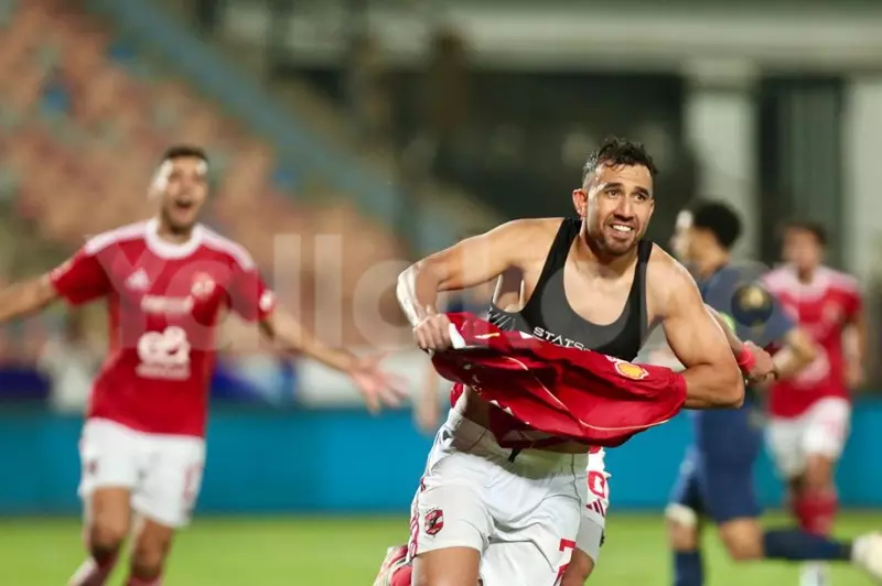 كيف ينظر تريزيجيه ودغموم لمباراة الأهلي والمصري؟